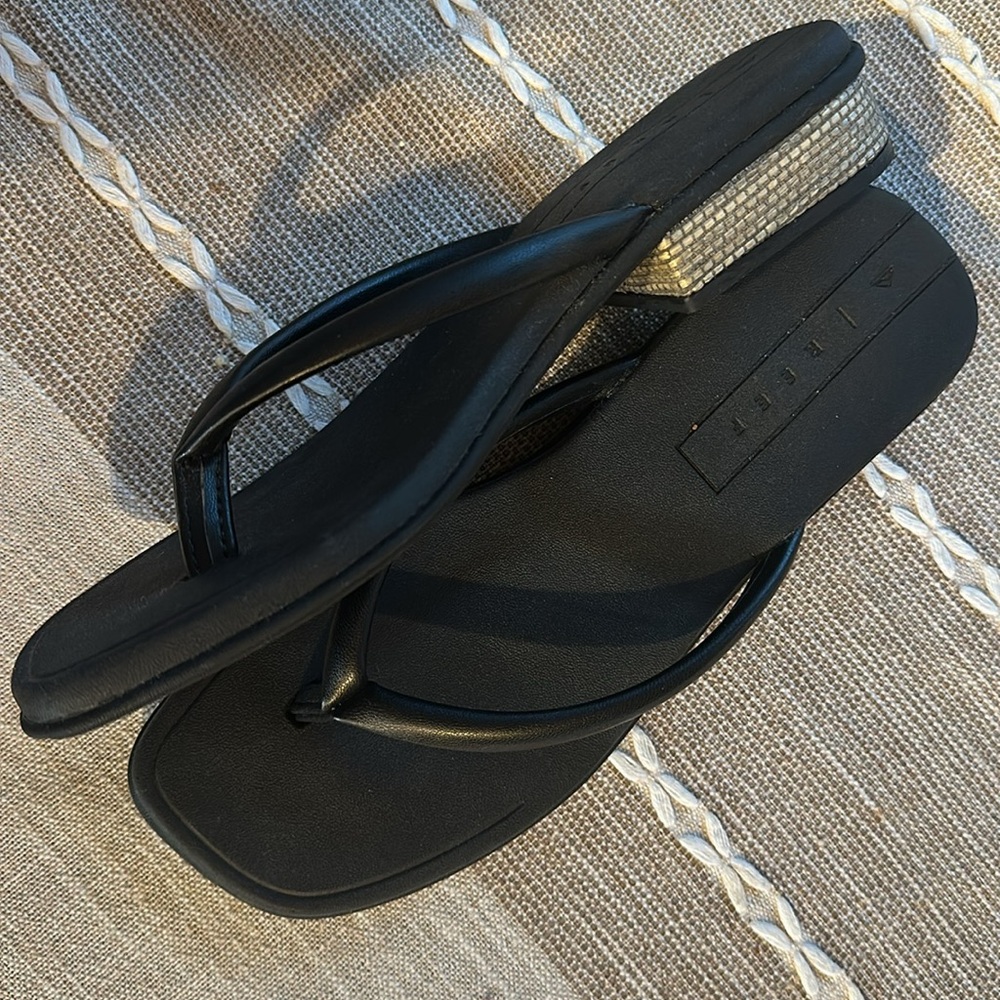 NWOT Reef Slip On Heel Sandal